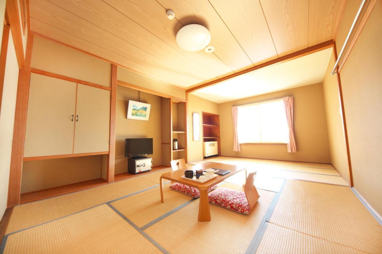 Shiga Swiss Inn Shiga Kogen Exterior foto